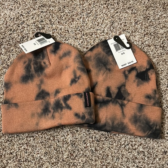 PSYCHO TUNA beanie - Picture 4 of 5